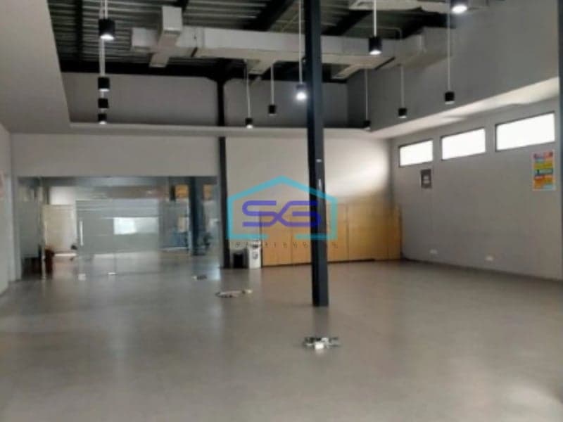 Dijual Ruang Usaha Sudah Renovasi SHM Luas Tanah 5334m2 di Kemayoran Jakarta Pusat