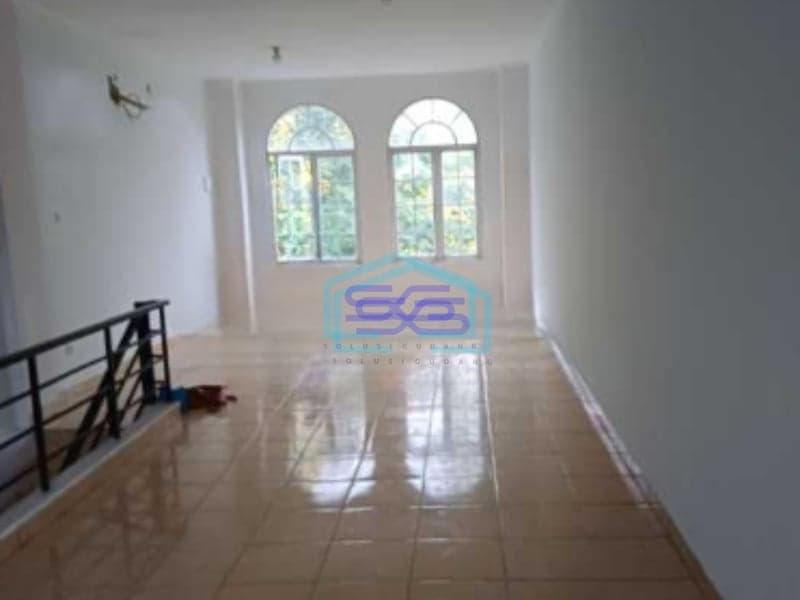 Disewakan Ruko Hadap Jalan Raya Di Bolsena Paramount Gading Serpong Tangerang Luas Bangunan  184 m²