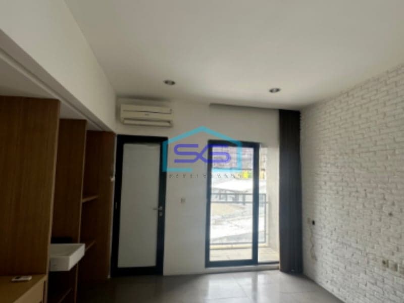 Disewakan Ruko Hoek Rapih Pluit Jakarta Utara Luas Bangunan 680m2