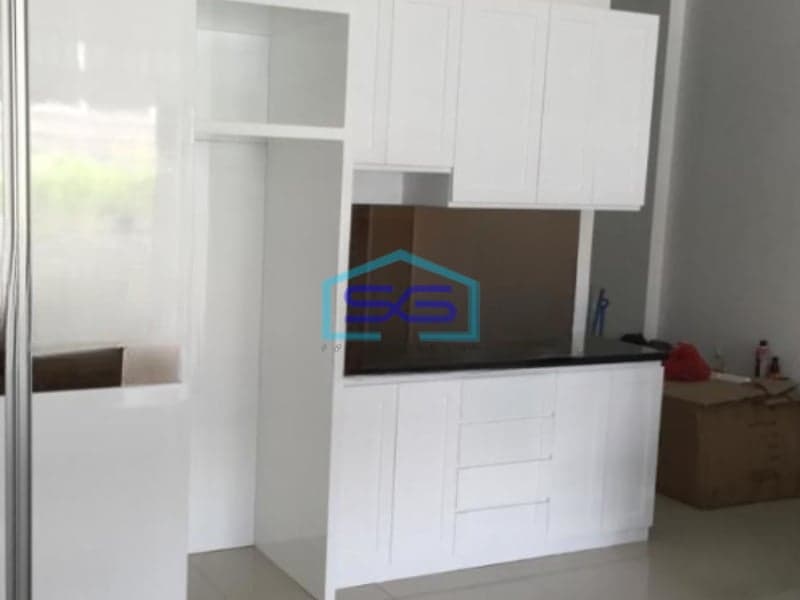 Dijual Ruko 3 Lantai Luas Bangunan 225 m2 Lokasi Strategis di Teluk Naga Tangerang