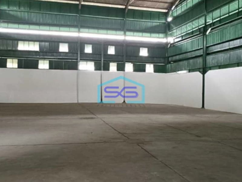 Disewakan Gudang Akses Container 40 Feet Luas Bangunan  769 m²  Lokasi Bebas Banjir di Tangerang