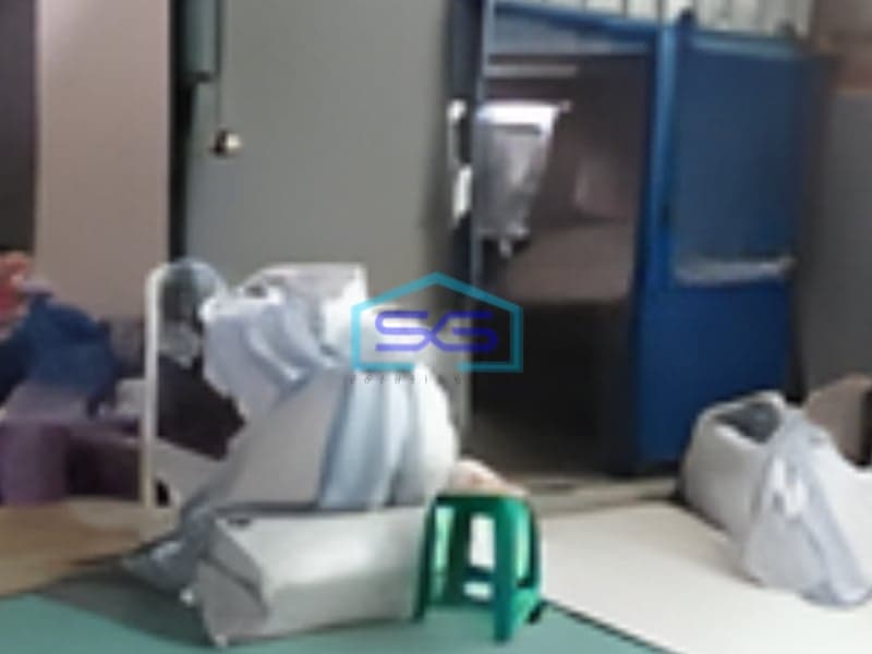 Dijual Hitung Tanah ! Gudang + Office di Jln Raya Bayur Tangerang Luas Tanah 1800m2