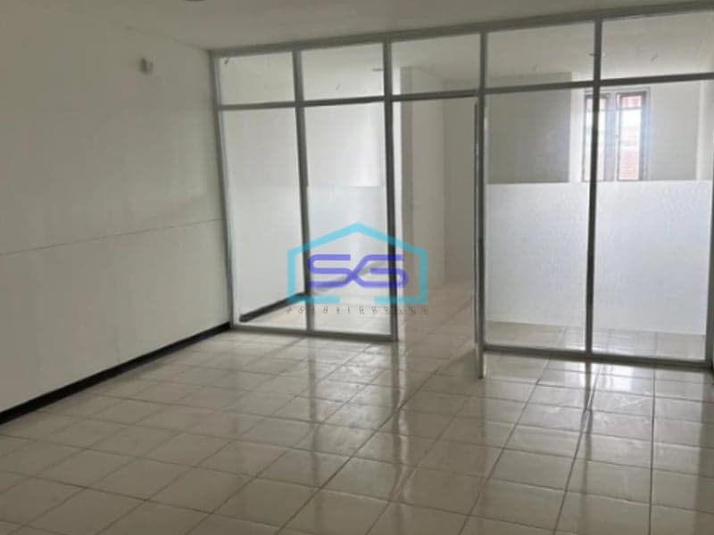 Disewakan Ruko Baru 3 Lantai Siap Pakai di Mainroad Jalan Karapitan Bandung LB 280m2