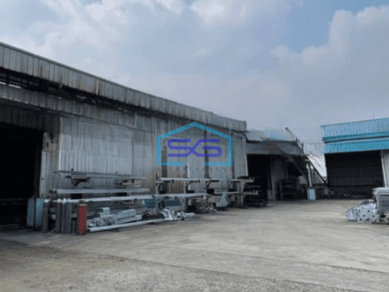 Dijual Gudang Akses Container 40 Feet di Curug Tangerang Luas Bangunan  3000 m²