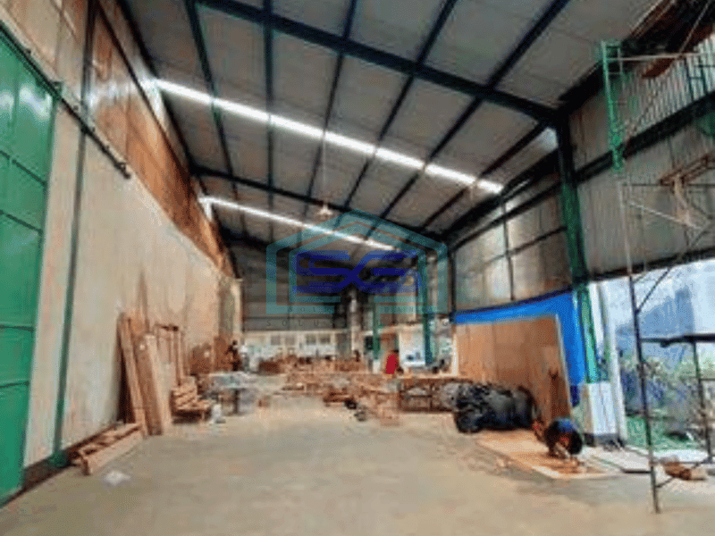 Disewa Ruko Cocok Kantor di Mainroad Surya Sumantri