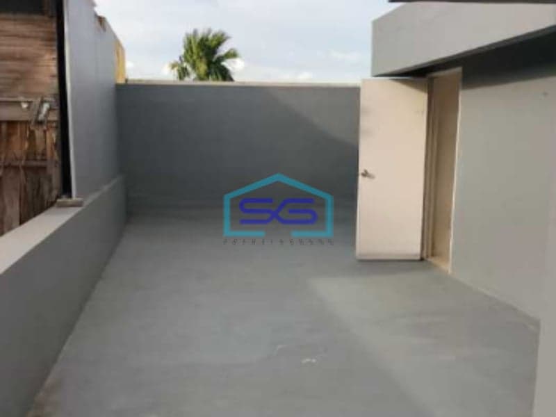 Disewakan Ruko 2 Lantai Di Kawasan Sangat Strategis Serpong Utara Tangerang Selatan Luas Bangunan  150 m²