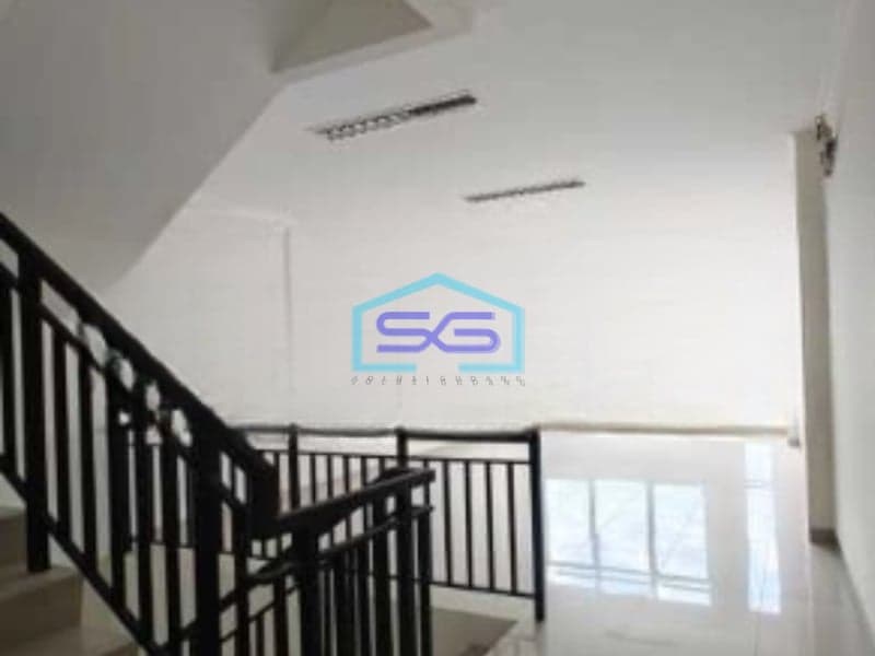 Disewakan Ruko 3 Lantai Luas Bangunan 198 m² Lokasi Summarecon Bandung