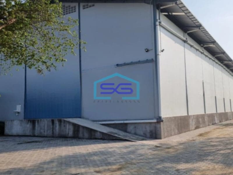 Disewakan Gudang Ada Loading Dock Luas Tanah 1500 m² Lokasi Semarang