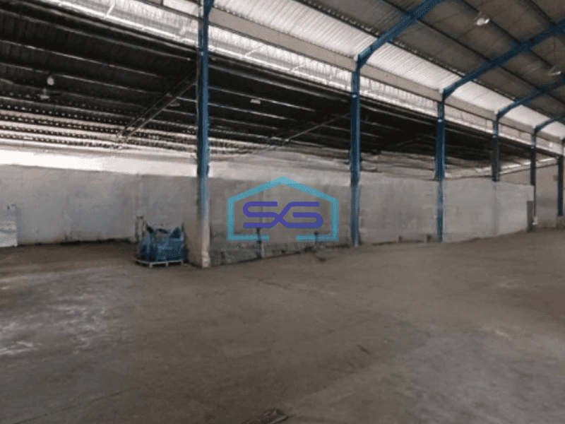 Disewakan Gudang Ada Loading Dock Luas Tanah 5860 m² di Cisalak Depok