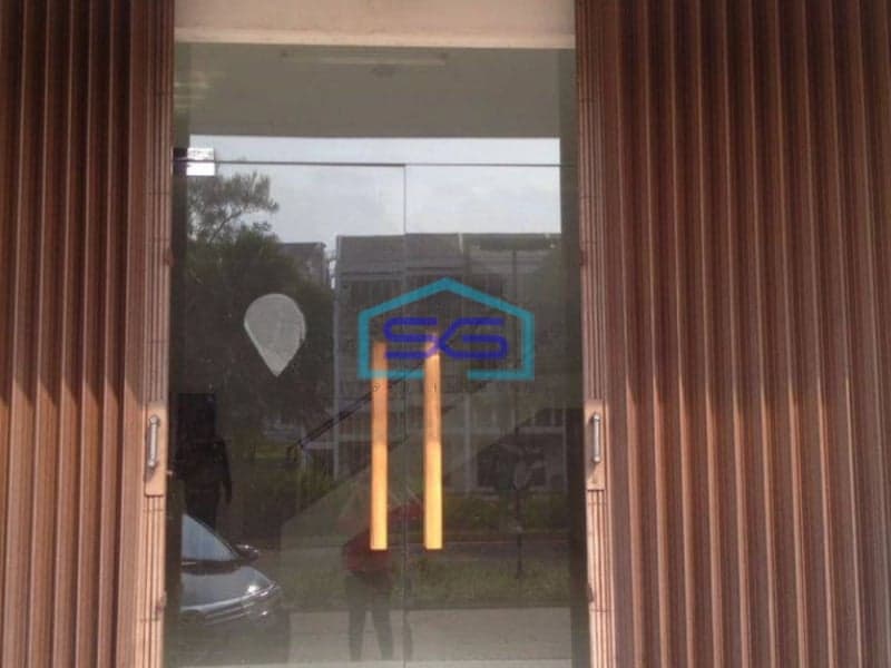 Disewakan Ruko 3 Lantai di Tangerang LB 240m2