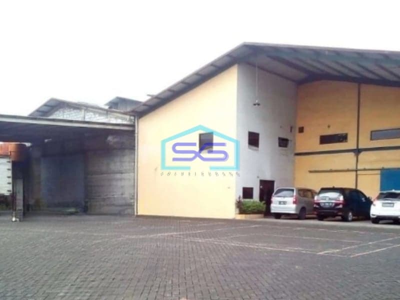 Dijual Gudang SHM Ciamik Siap Huni Jetis Mojokerto Jawa Timur Luas Tanah 8700m2