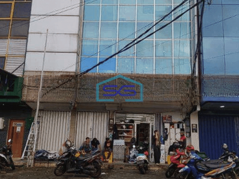 Disewakan Ruko 4 Lt di Jl. Letjen Suprapto Cempaka Putih Jakarta Pusat LB 316m2