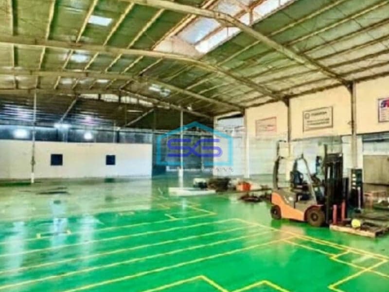 Dijual Gudang Ada Crane di Kawasan Industri Jababeka Cikarang Bekasi Luas Tanah 2720m2