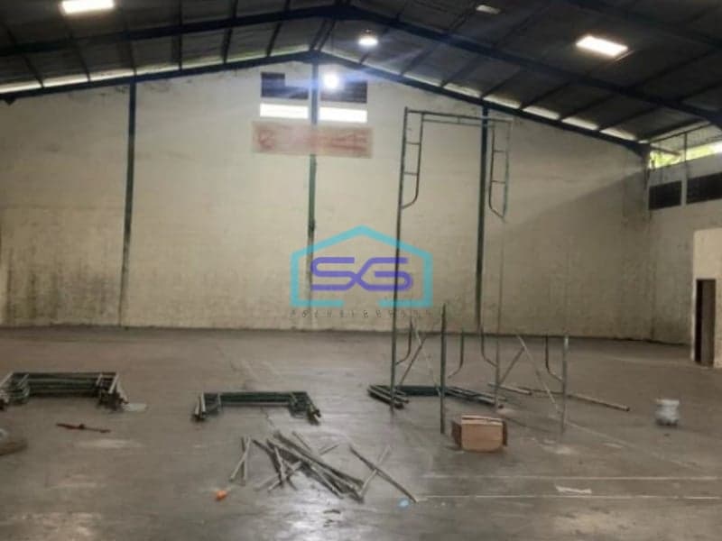 Disewakan Gudang Ada Kantor Luas Bangunan  1100 m² Lokasi Karawaci Tangerang