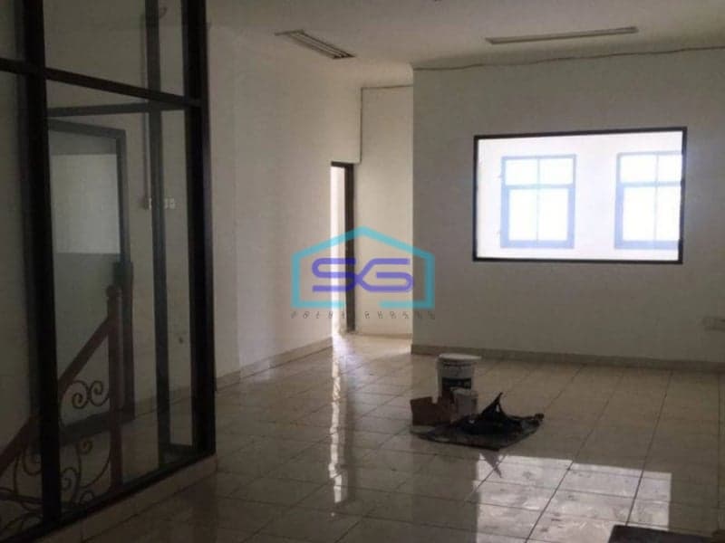 Dijual Ruko di Jl Lapangan Bola Kebon Jeruk Jakarta Barat