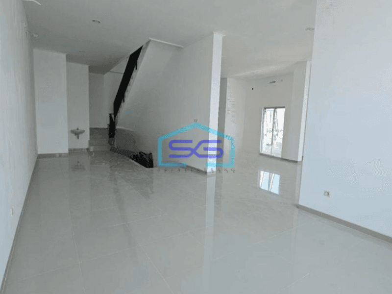 Disewakan Ruko Jelambar Jakarta Barat Siap Pakai 4,5 Lantai