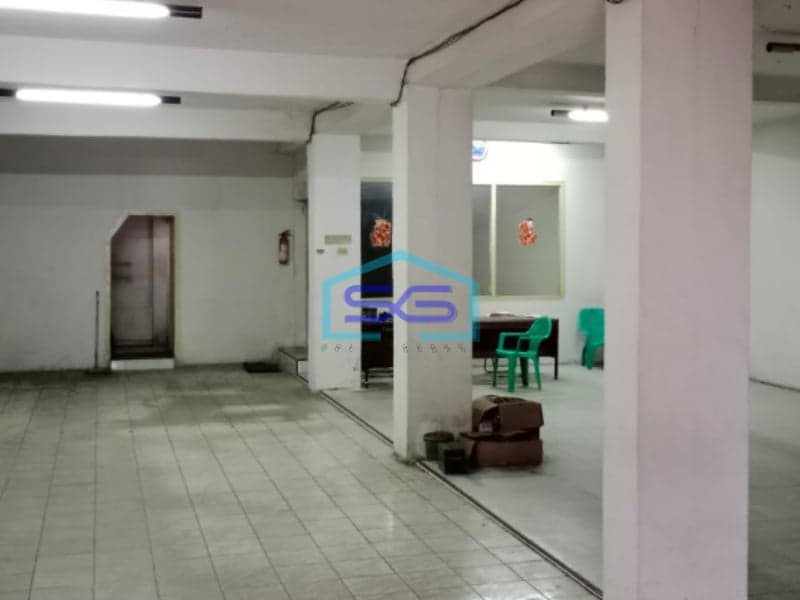 Disewakan Ruko 1 unit di Jln Jenderal Sudirman Palembang Luas Bangunan 450m2