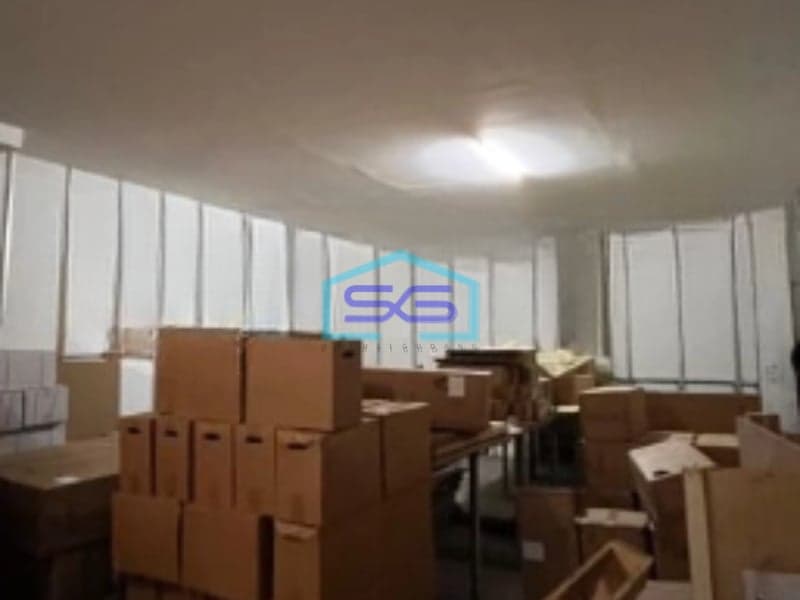 Dijual Gudang Akses Container 40 Feet Luas Tanah  827 m² Lokasi di Jakarta Barat