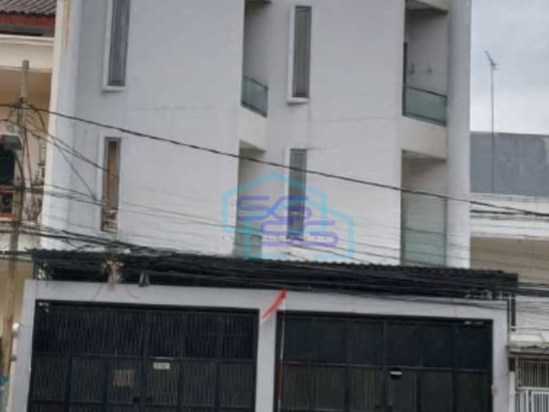 Disewakan Ruko Luas Tanah 100 m² Lokasi di Muara Karang Jakarta Utara