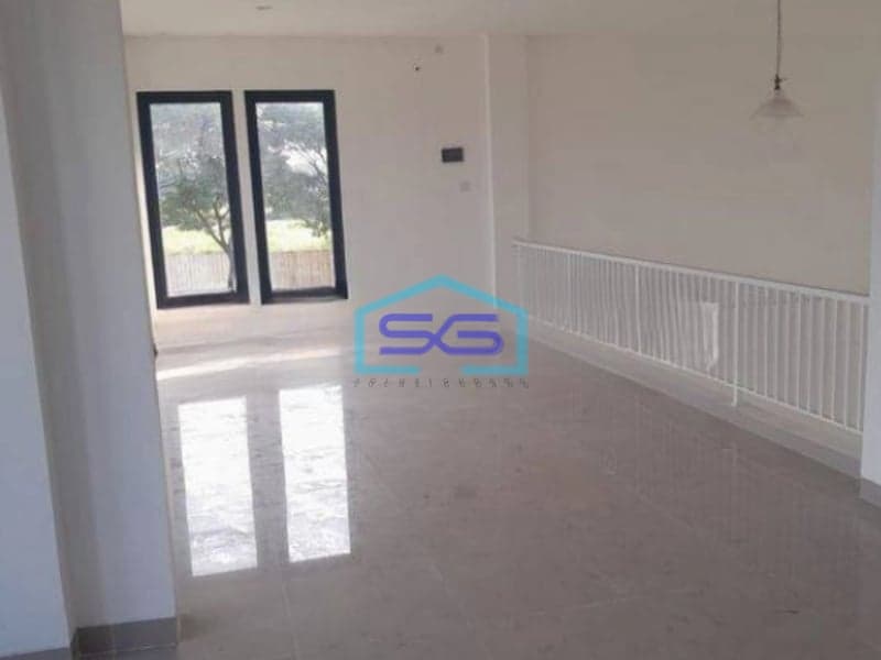 Disewakan Murah Ruko Hadap Jalan Raya di Jakarta Barat LB 100m2