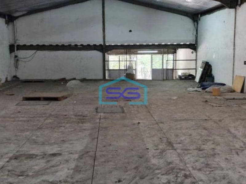 Disewakan Gudang 2 Lantai Ada Kantor 4 Lantai Ada Mezzanine di Jakarta Barat LB 900m2