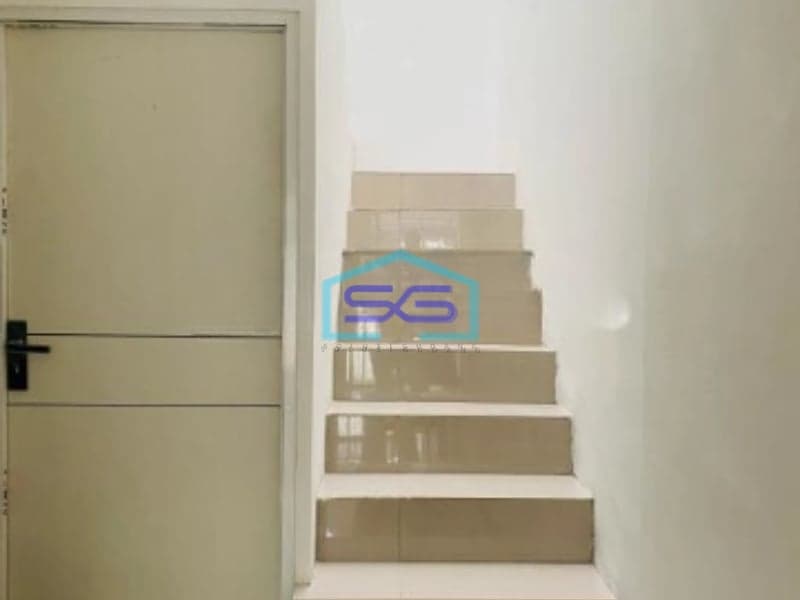 Disewakan Ruko Strategis di Jalan Peta Babakan Tarogong Bandung LB 110m2 Siap Huni