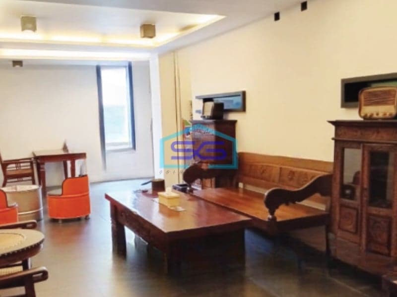 Dijual Ruko Luas Tanah 237 m² Lokasi di Menteng Jakarta Pusat