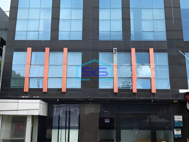 Dijual Ruko Gandeng di Jalan Besar Jakarta Barat Luas Bangunan 702m2