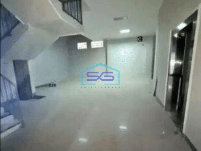 Disewakan Ruko 3 Lantai di Jalan Kertajaya ex Bank , Kec. Gubeng, Surabaya