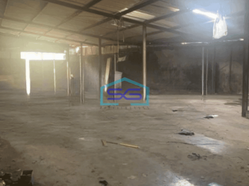 Disewakan Gudang Luas Bangunan 900 m² di Meruya Jakarta Barat