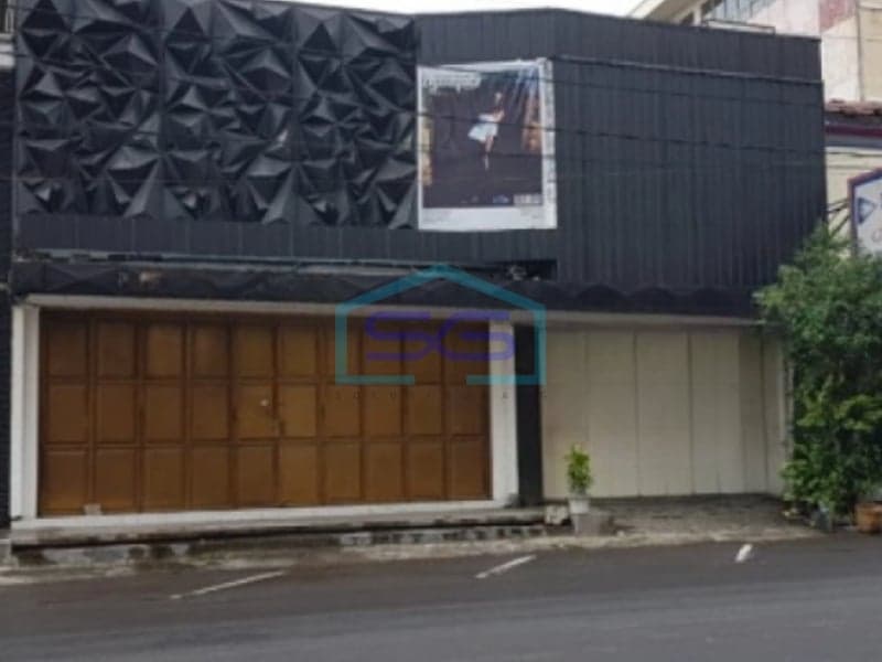 Dijual Ruko Sangat Strategis Untuk Usaha di jl dr Rajiman solo Serengan Jawa Tengah LT 386m2