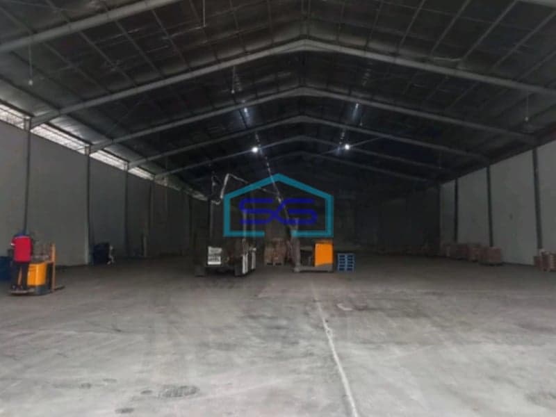 Disewakan Gudang Luas Tanah 2100 m² Lokasi Bebas Banjir di Semarang