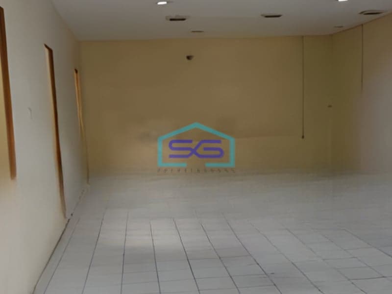 Disewakan Gudang Ada Kantor Luas Bangunan 350 m² di Cengkareng Jakarta Barat