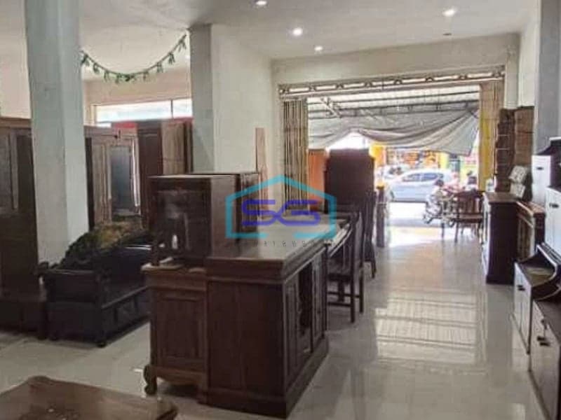 Disewakan Ruko Gandeng Parkir Luas Jalan Utama Densel Bali Denpasar LB 304m2