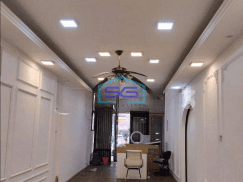 Disewakan Ruko Lokasi Strategis Di Taman Ratu Jakarta Barat LB 200m2