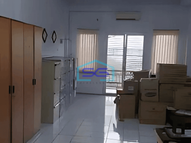 Disewakan Murah Dan Bagus Ruko 4 Lantai Luas 964 m² Akses 2mobil di Menteng Jakarta Pusat