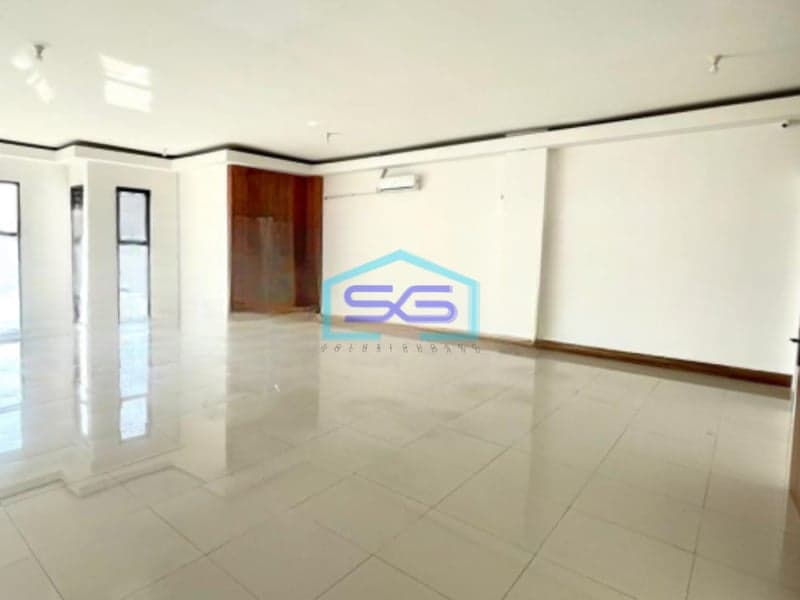 Disewakan Ruko Luas Tanah  170 m² Lokasi Pluit Jakarta Utara