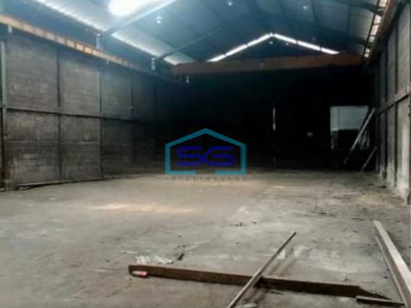 Dijual Gudang Siap Pakai Raya Kletek, Sidoarjo Luas Bangunan  1718 m²