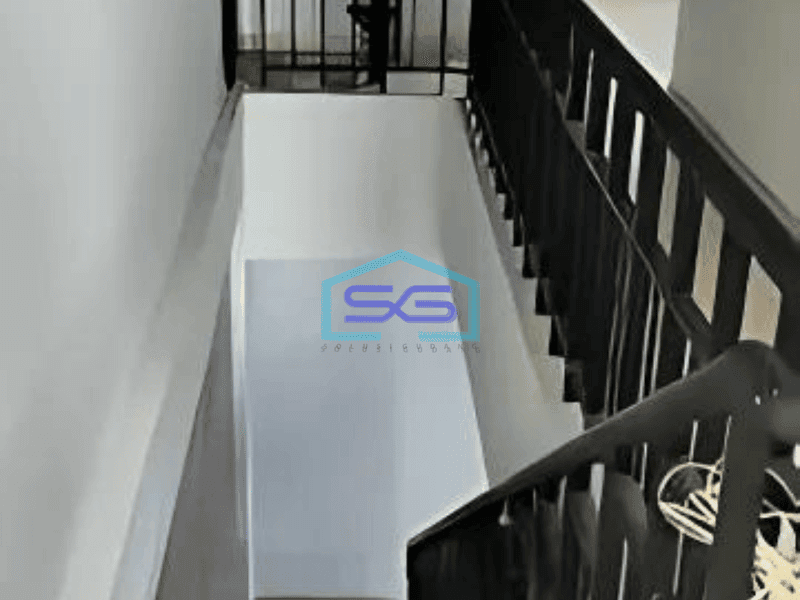 Disewakan Ruko Siap Pakai di Golden Madrid Bsd City Tangerang Selatan