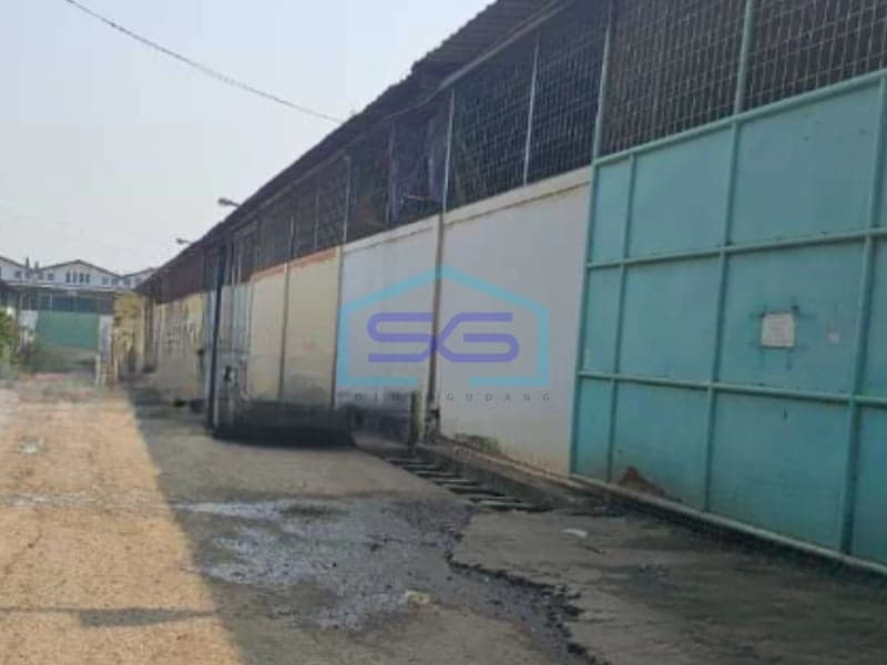 Dijual Gudang Akses Container 40 Feet Luas Tanah 750 m² Lokasi di Tangerang
