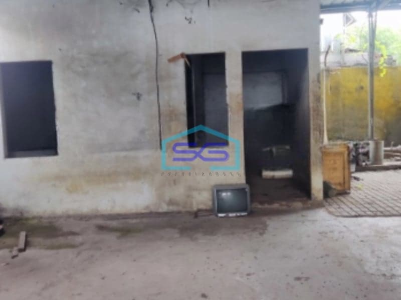 Dijual Gudang Akses Container Luas Bangunan  288 m² Lokasi di Babelan Bekasi