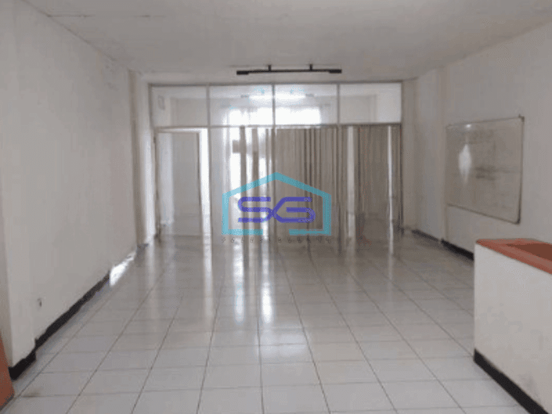 Disewakan Ruko 3 Lantai Lokasi Strategis di Karawaci Tangerang