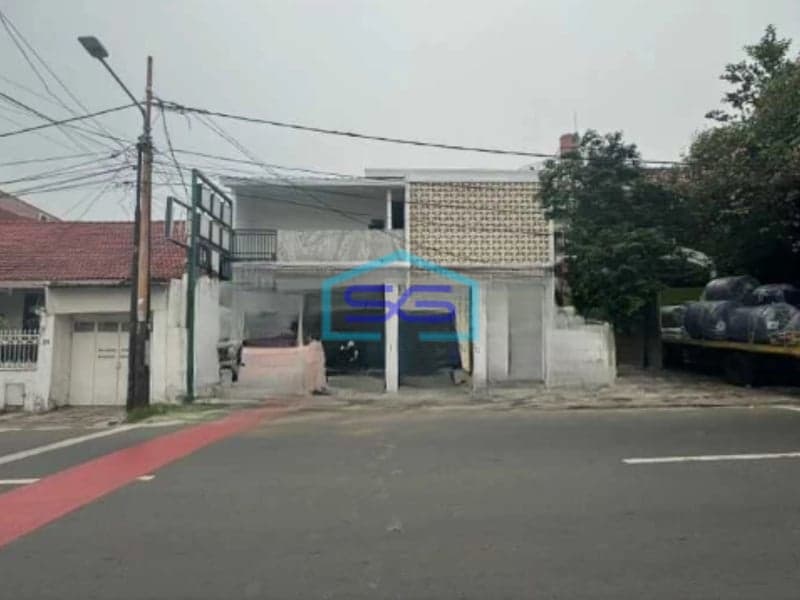 Dijual Ruang Usaha Pinggir Jalan Di Kebayoran Baru, Jakarta Selatan  Luas Bangunan  250 m²