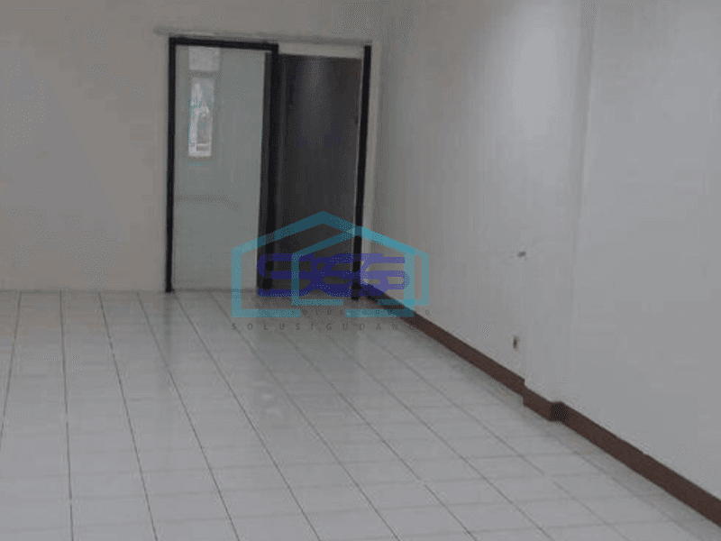 Disewa Ruko 3 lantai di kelapa gading, siap pakai, bebas banjir