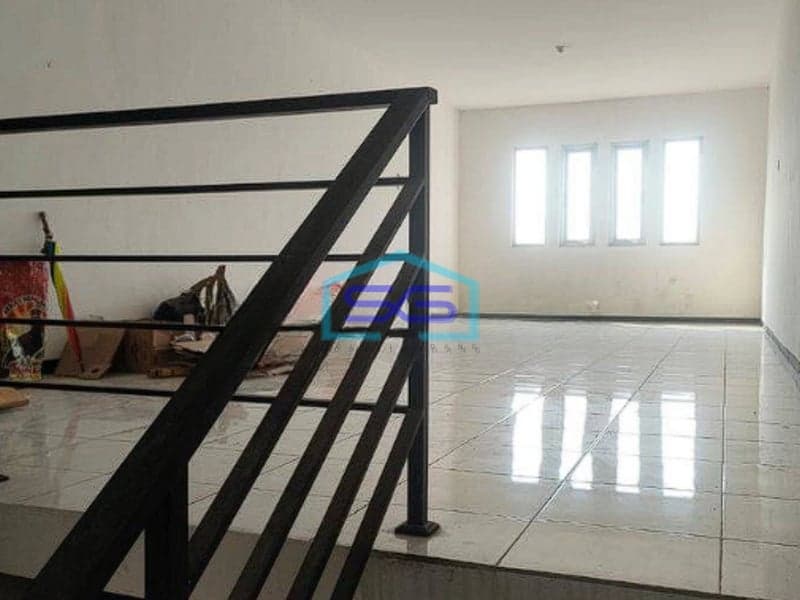 Dijual Ruko 3 Lantai Siap Pakai Cocok Untuk Usaha Kantor Gudang LB 144m2 Gresik