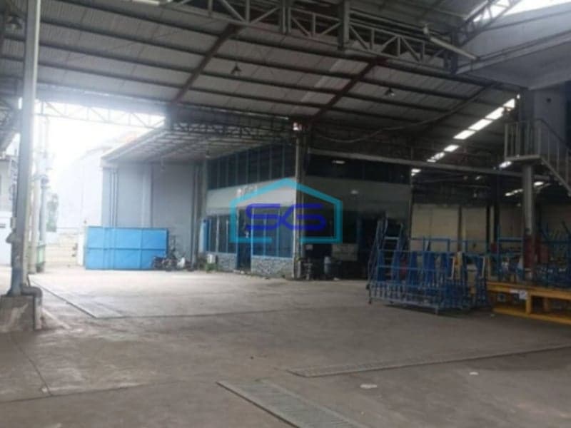 Dijual Ex Pabrik Karoseri + Kantor Siap Beroperasi Cibinong Bogor LT 4800m2