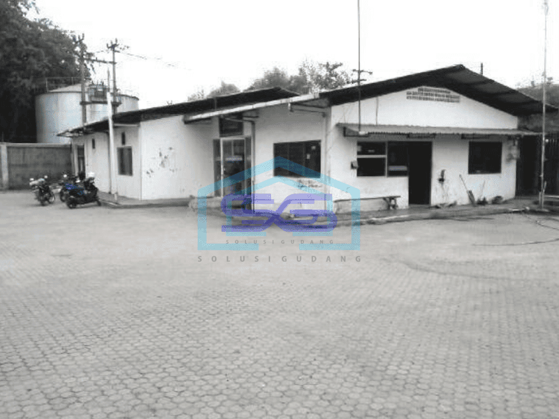 Disewakan Gedung Strategis Masuk Container 40 ft di Pondok Ungu