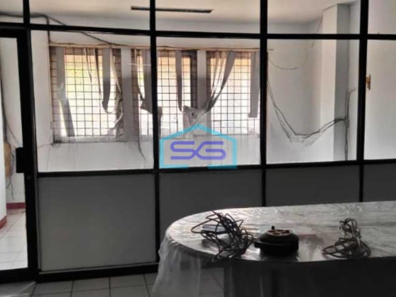 Disewakan Ruko Lokasi Bebas Banjir di Jakarta Barat Luas Tanah 265 m²