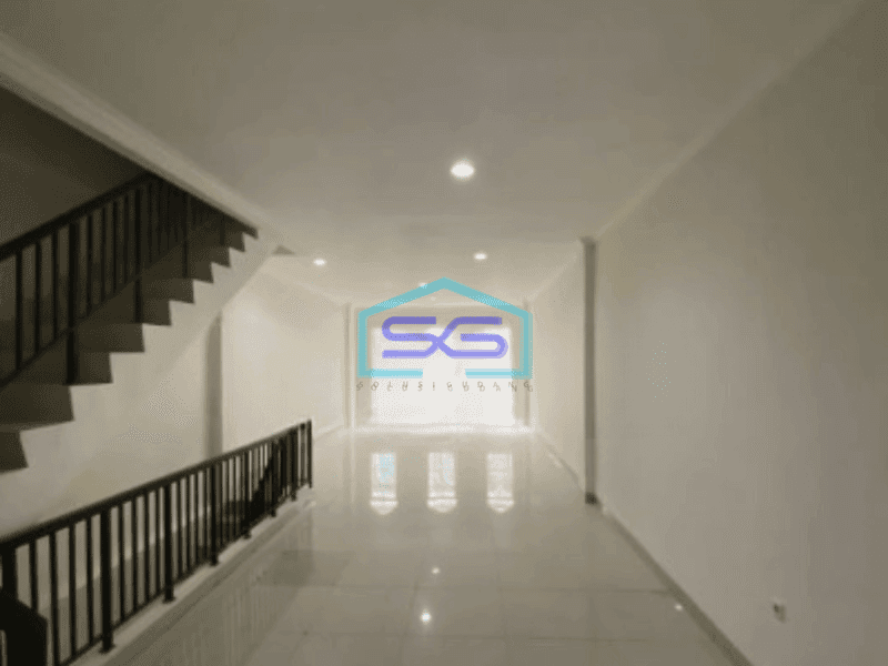 Disewakan Ruko Di Green Lake City Jakarta Barat Luas Bangunan 90 m²