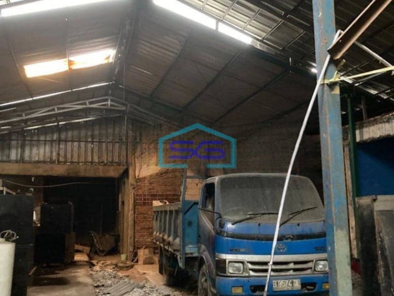 Dijual Gudang Atau Ruang Usaha Harga NJOP Kramat Jati Jakarta Timur LB 391m2